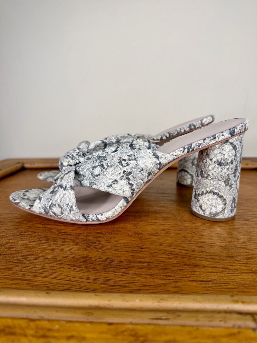 Loeffler Randall Coco Women’s Knot Mule Sandal Metallic Snakeskin Size 11